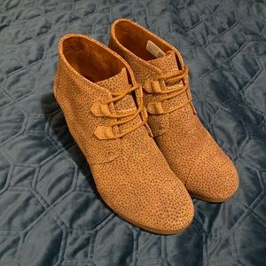 Toms Cheetah Print Wedges Size 11